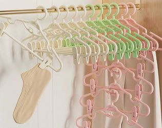 10 Sturdy White Hangers with Clips – Swivel Hook
