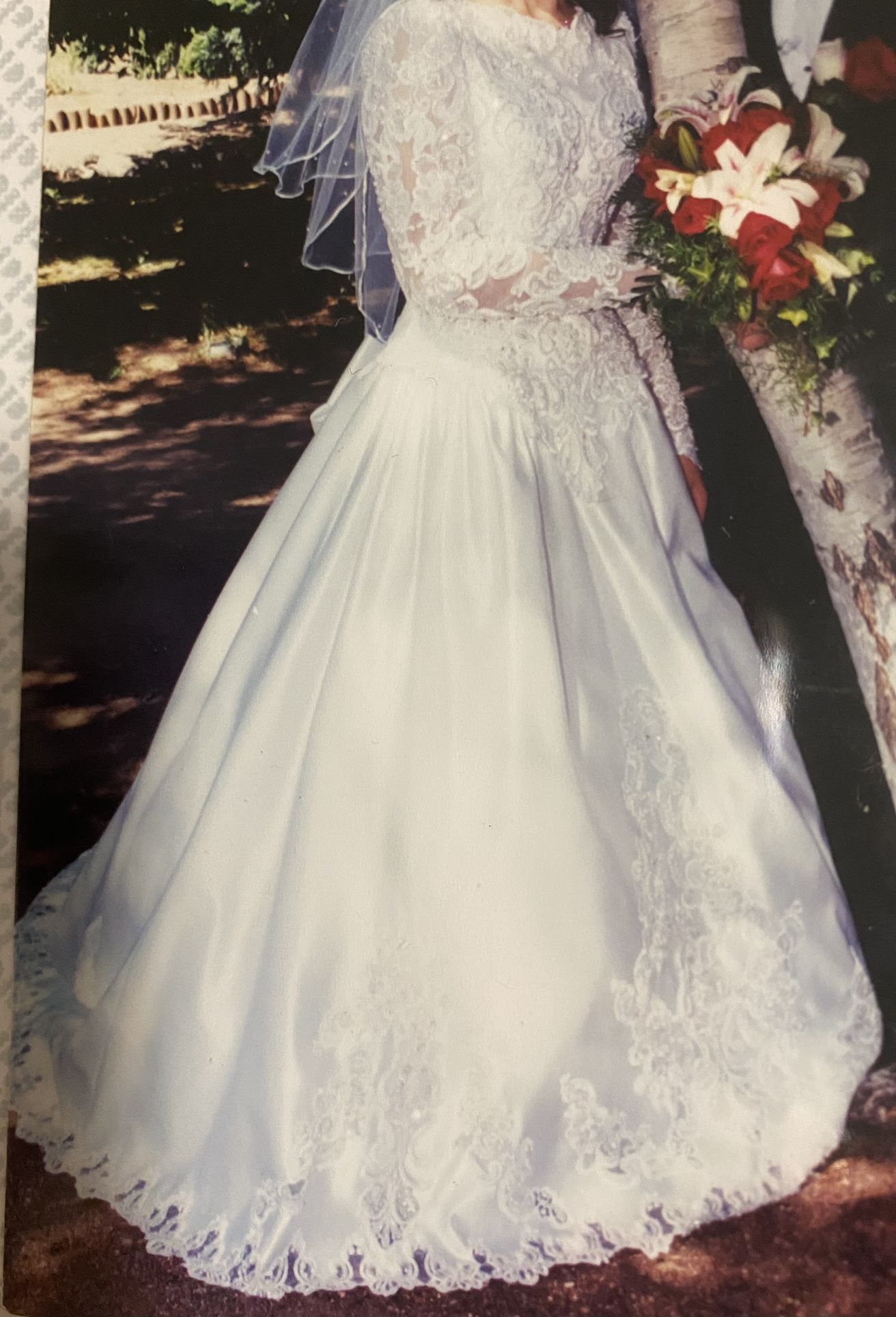 David’s Bridal Wedding Dress Size 2