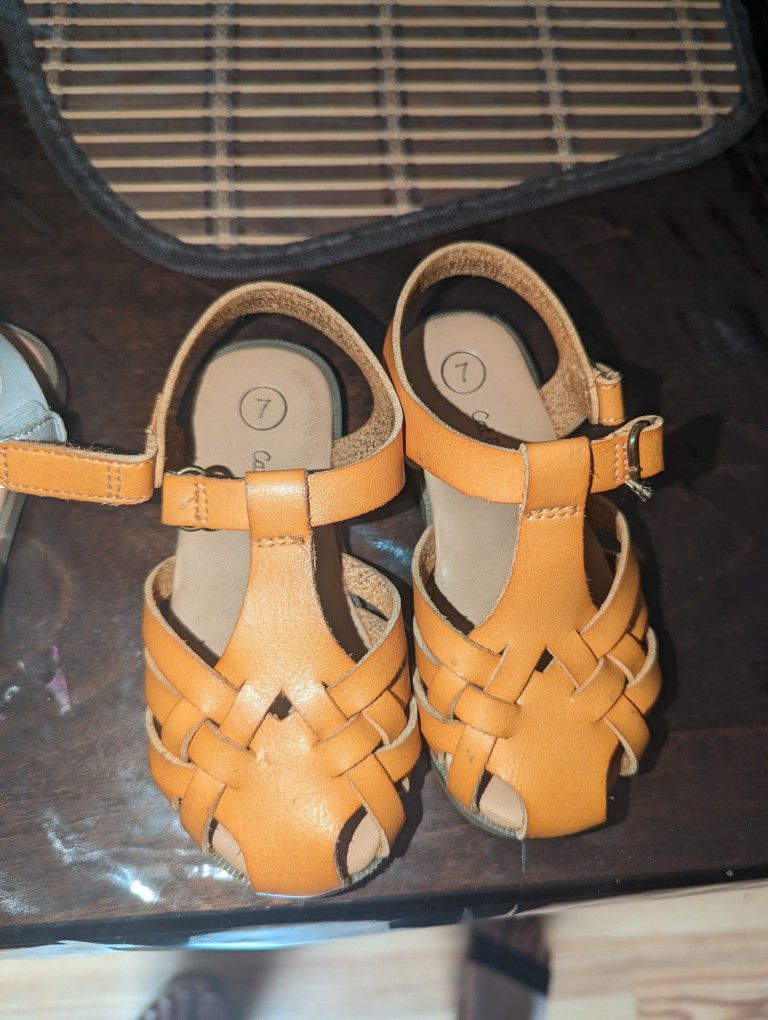 Size 7 Toddler Girl Flats/Sandals