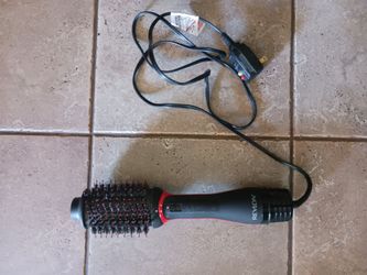 REVLON one step volumizer