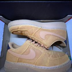 Nike Air Force 1 Lv8 