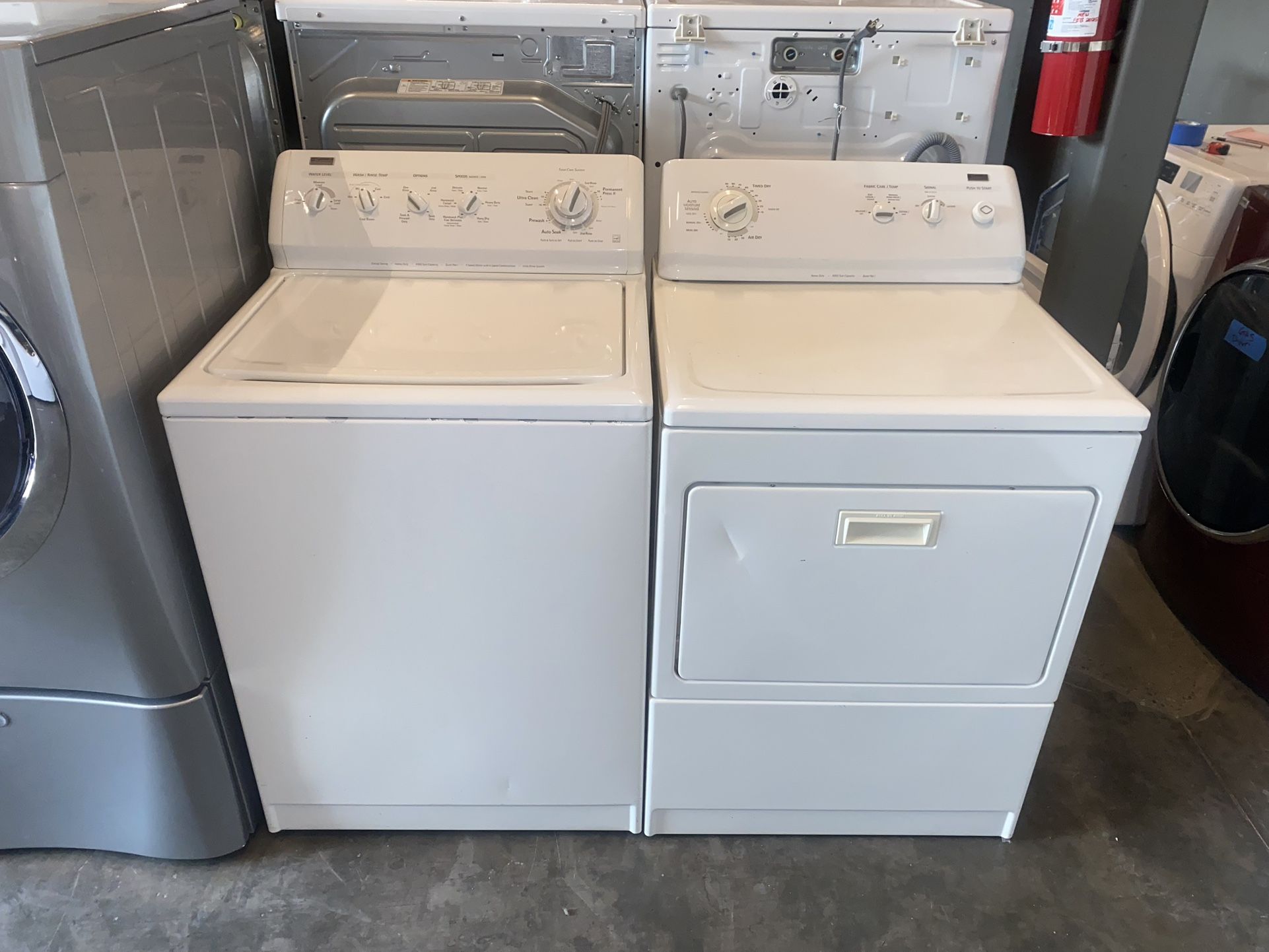 KENMORE LARGE CAPACITY WASHER DRYER ELECTRIC SET