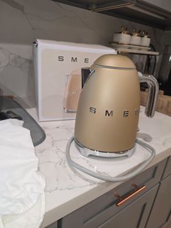 Electric kettle Smeg