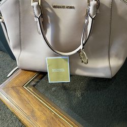 Michael Kors purse