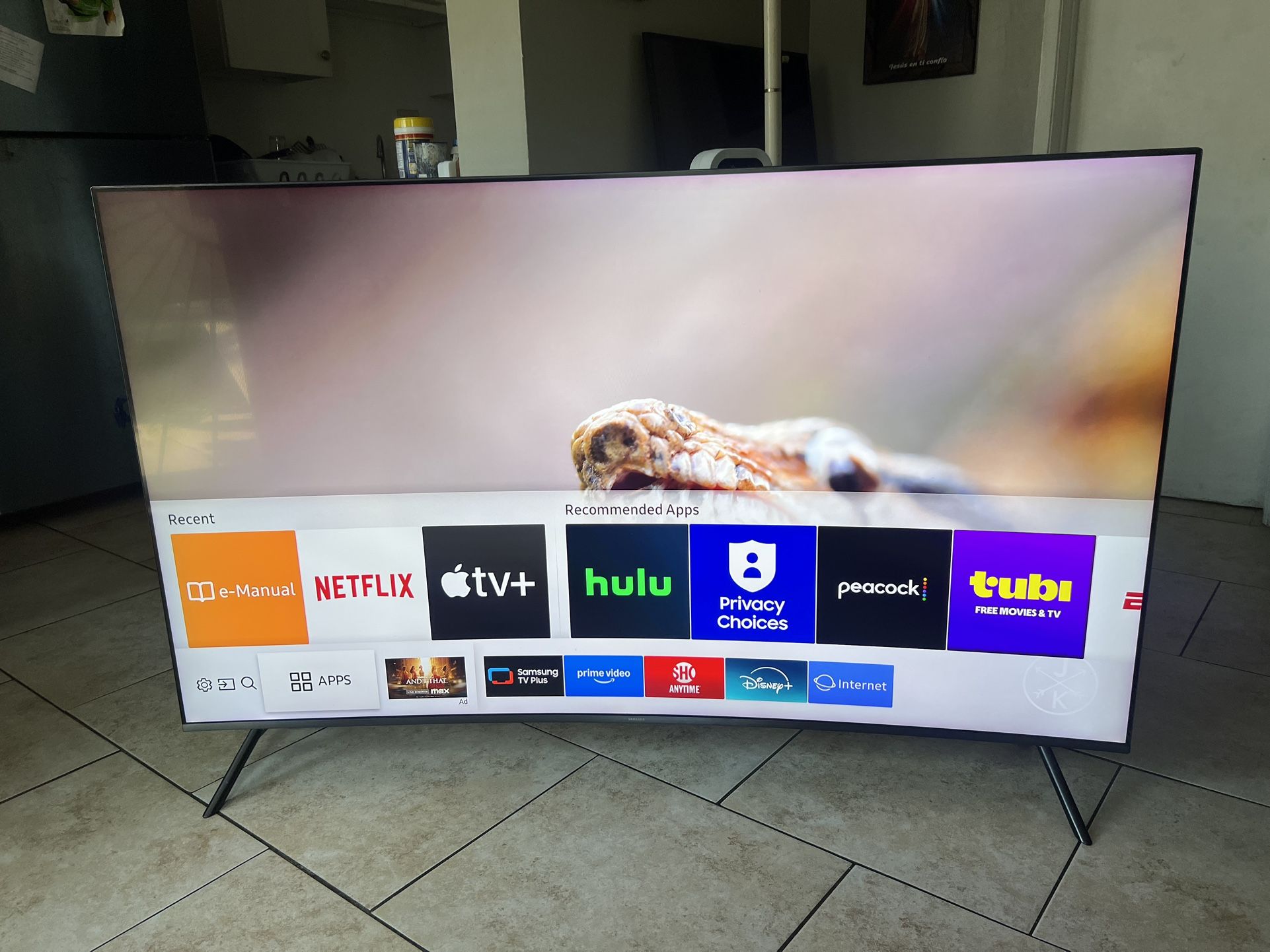 65 Inch 4K Curved Samsung Smart TV