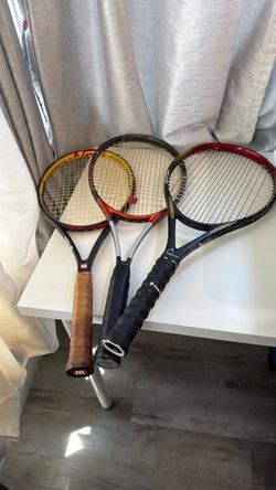 Set of 3 tennis rackets w case
