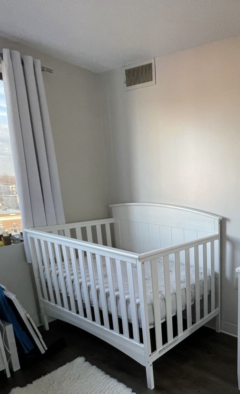 Crib Delta Children Archer 4-in-1