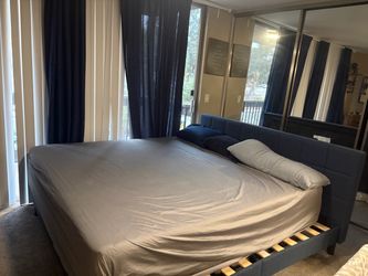 King size bed
