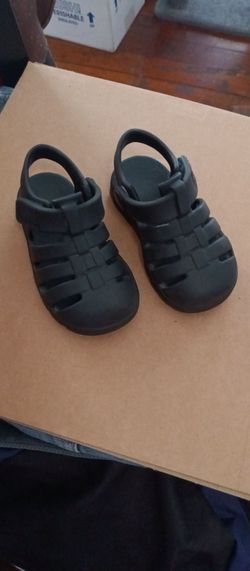 Plastic Sandals Velcro Strap