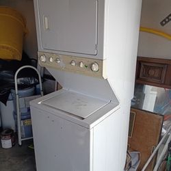 Frigidaire Washer & Dryer In Perfect Working Condition 