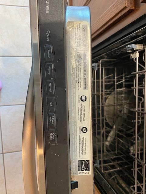 Whirlpool Dishwasher