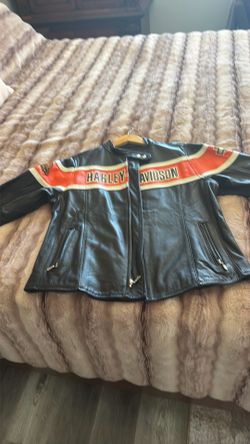 New 100% Leather jacket made in Mexico
