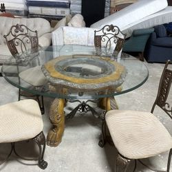 GLASS TABLE AND CHAIRS GOOD CONDITION FREE DELIVERY 🚚 