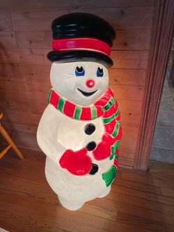 Grand Venture Snowman Blow Mold