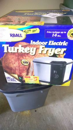 BRAND NEW TURKEY FRYER