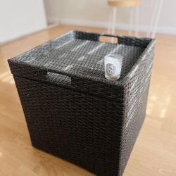 Moving sell-largest storage box