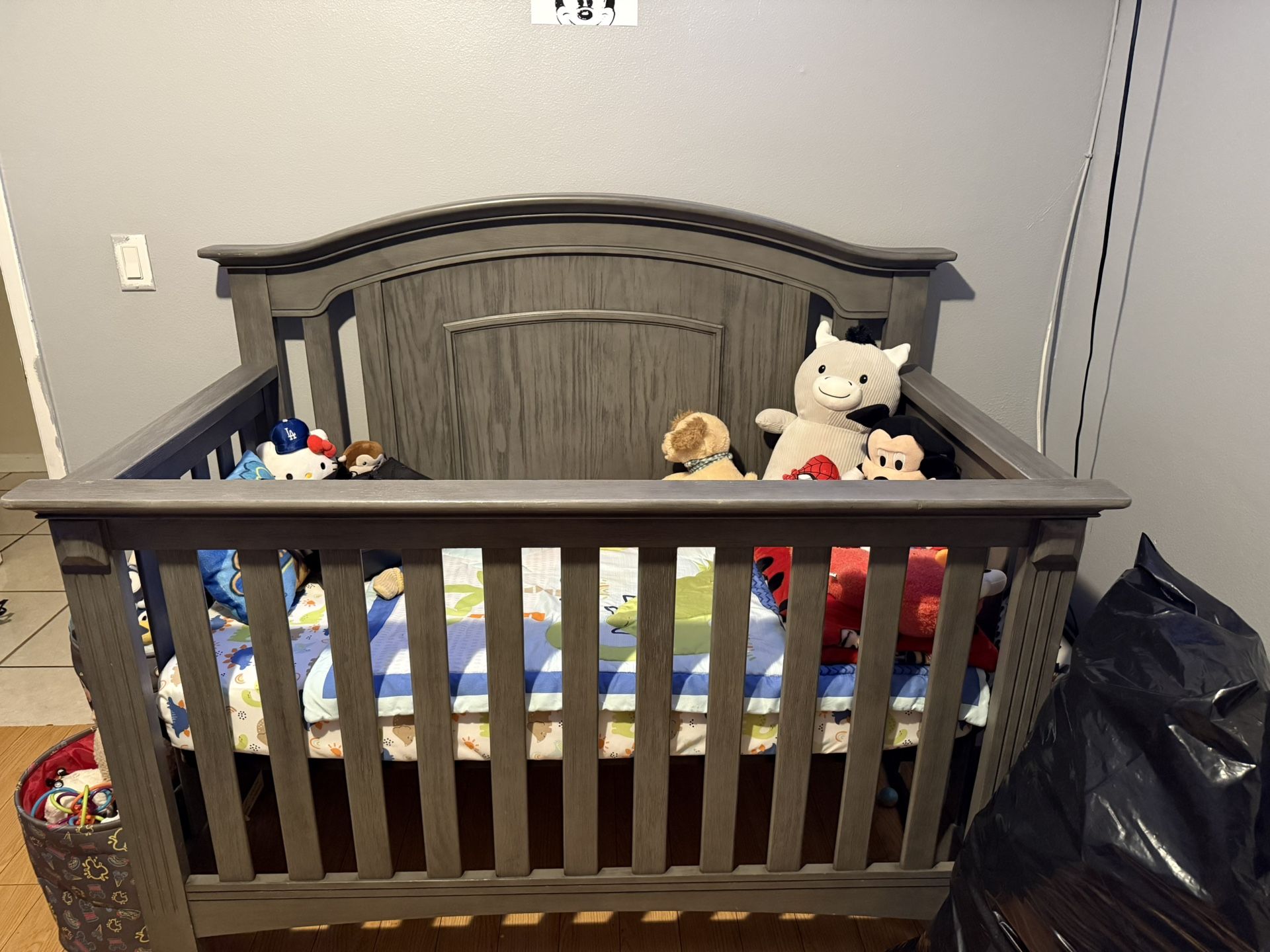 baby crib