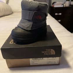 Infant North face snow boots 