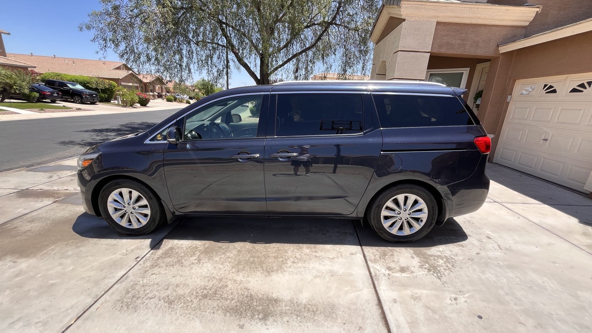 2015 KIA Sedona
