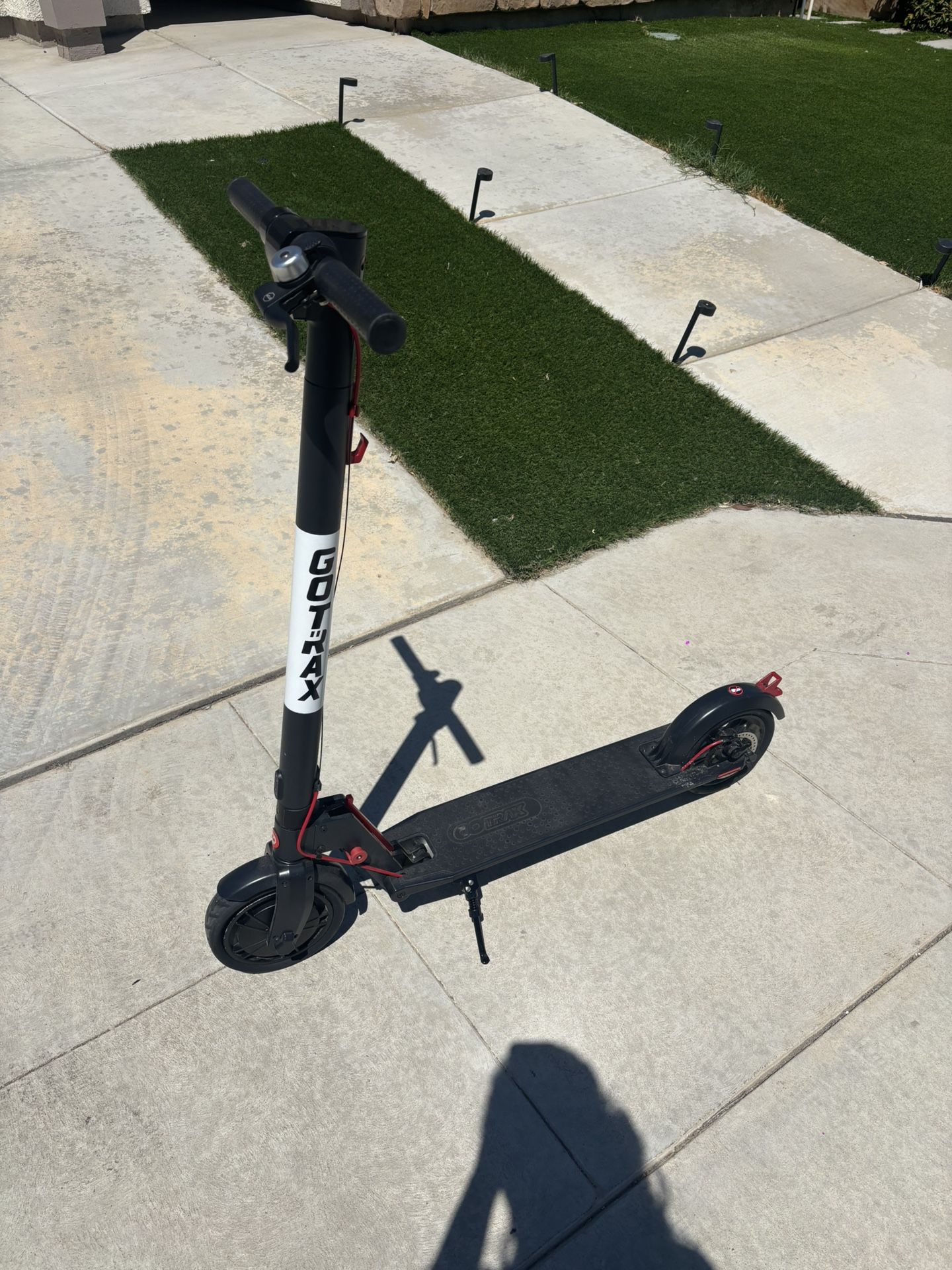 GoTrax Electric Scooter