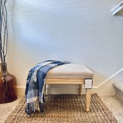 Threshold Erwin Beige Turned Wood Leg Ottoman. tags attached.