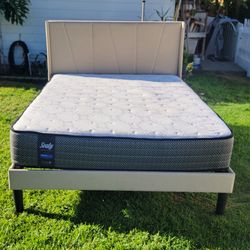 Queen Bed With Matress