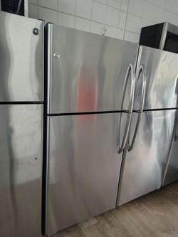 GE Stainless steel 18"cuft with ice maker machine  In Excellent Working Condition
