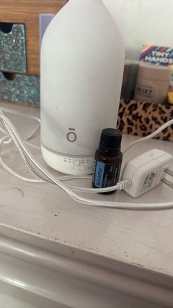 dōterra oil diffuser & dōterra Breathe 15 mL