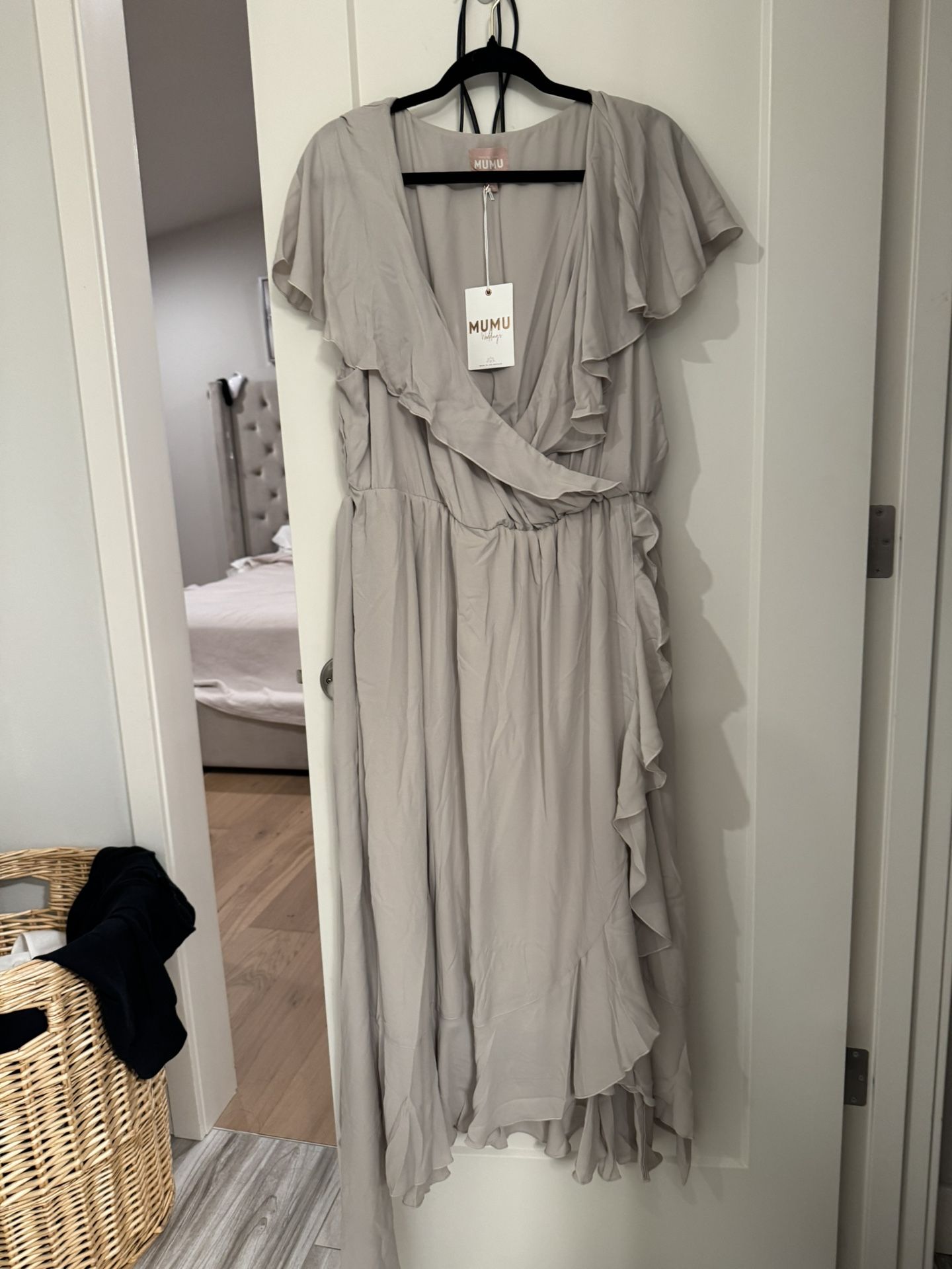 New Show Me Your MUMU Dress Size 2 X