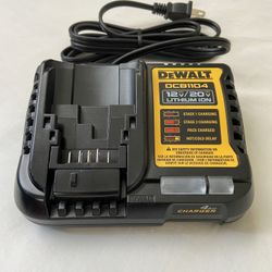 DeWalt 4. Amp Charger