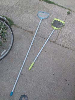 Pool skimmer