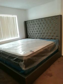 NEW QUEEN PILLOW-TOP MATTRESS AND BOX SPRING - 2PC