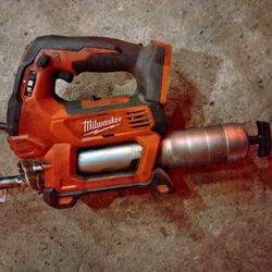 Milwaukee Grease Gun