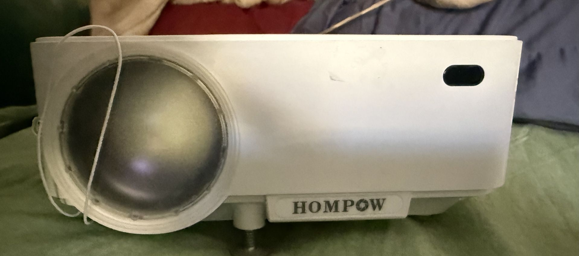 Hompow Mini Projector