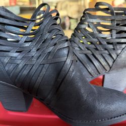 Size 10 Black Booties New 