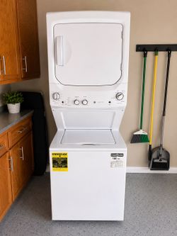 GE Gas Stacked Washer & Dryer – Like New – Factory Warranty Until April 2027