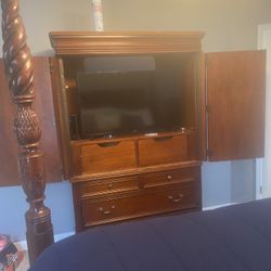 Armoire Dresser & Tv Stand (also Make A Offer)