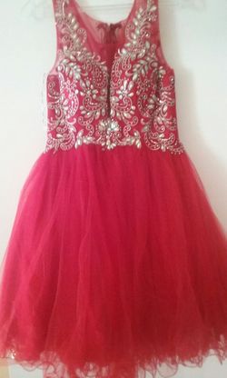 Red Dress size M Beautiful for Party