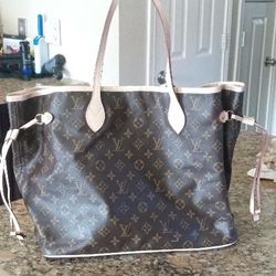 Authentic Louis Vuitton neverfull MM used Condition for Sale in