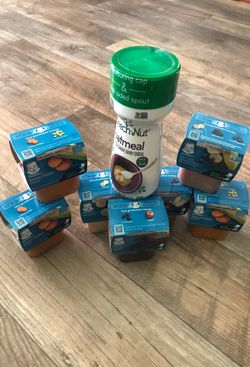 Brand new Gerbers, good flavor $5.00 a bundle with cereal if interested please need gone ASAP !!expire 2020