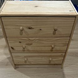 Pine Dresser