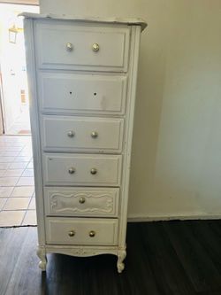 Dresser 4 feet