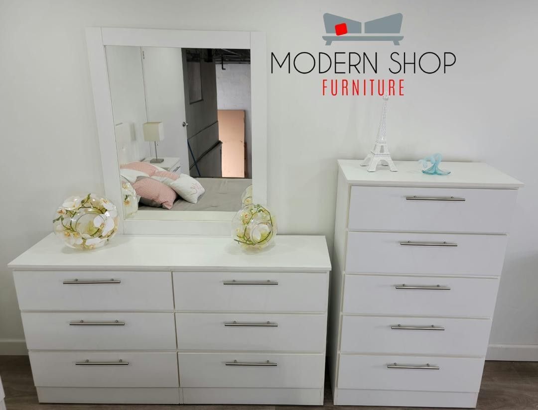 DRESSER WITH MIRROR AND CHEST