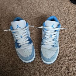 Air Jordan 1 Mid Denim Blue White Sneakers Size 4.5 Youth