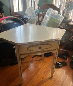 Corner Vintage Table