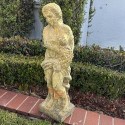 Vintage Women Statue Pottery Garden Sculpture lady  Collectible Large Weathered Yard Centerpiece 