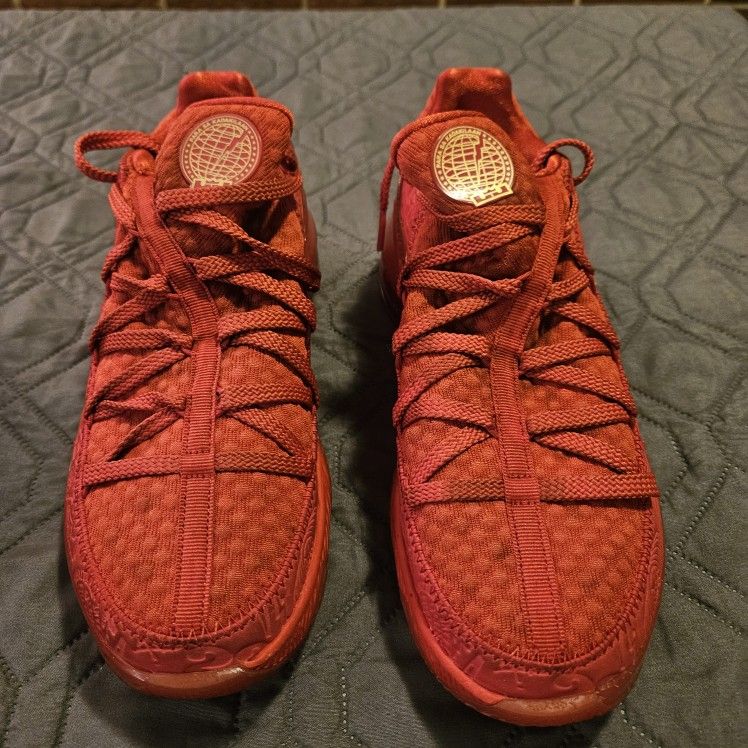 Nike Titan x LeBron 17 Low EP 'Agimat' in a university red and metallic gold colorway. Size 9