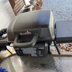 Charbroil Classic 2 Burner plus Side Burner