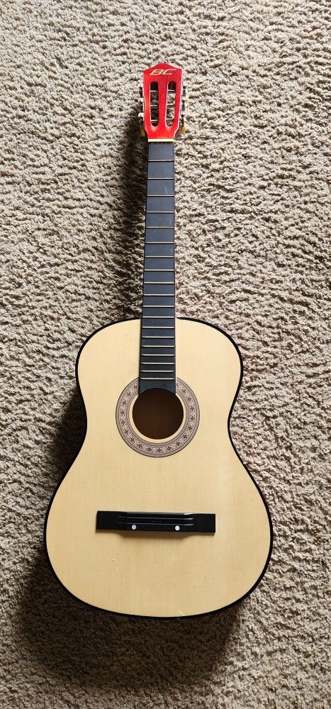Nice Beginner Guitar.