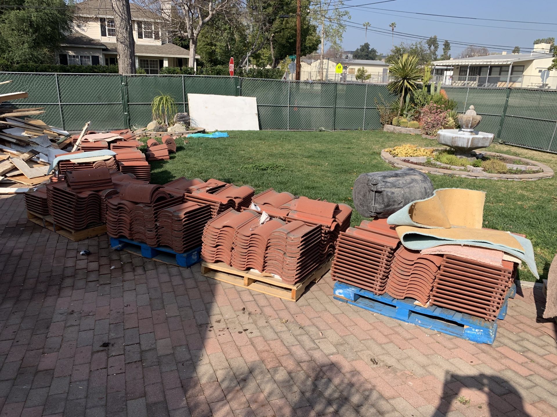 Roofing Tile (must pick up)